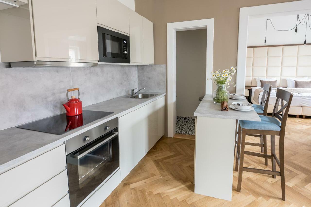 Letna Garden Suites Prague Exterior photo
