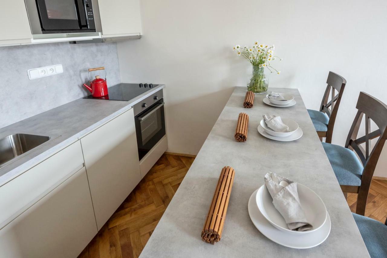 Letna Garden Suites Prague Exterior photo