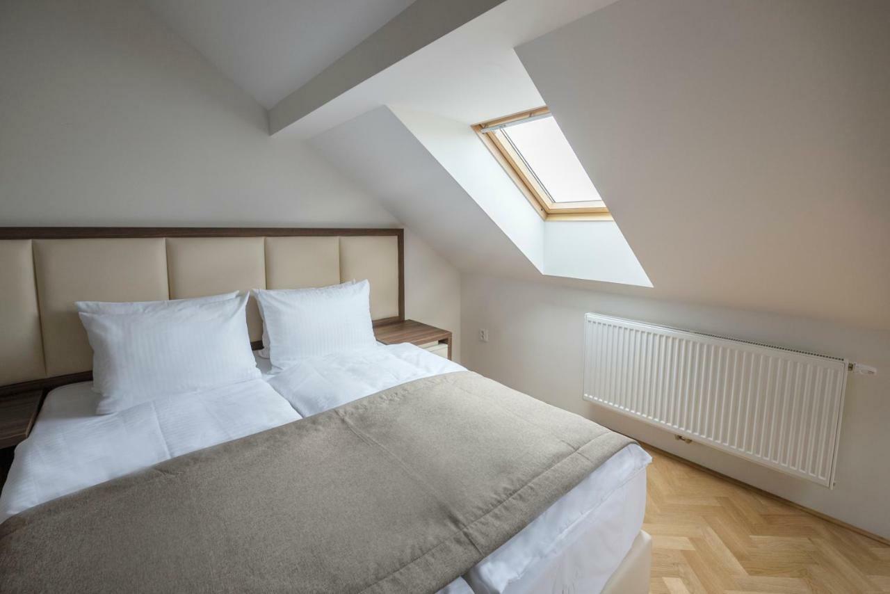 Letna Garden Suites Prague Exterior photo