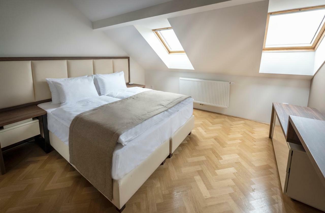 Letna Garden Suites Prague Exterior photo