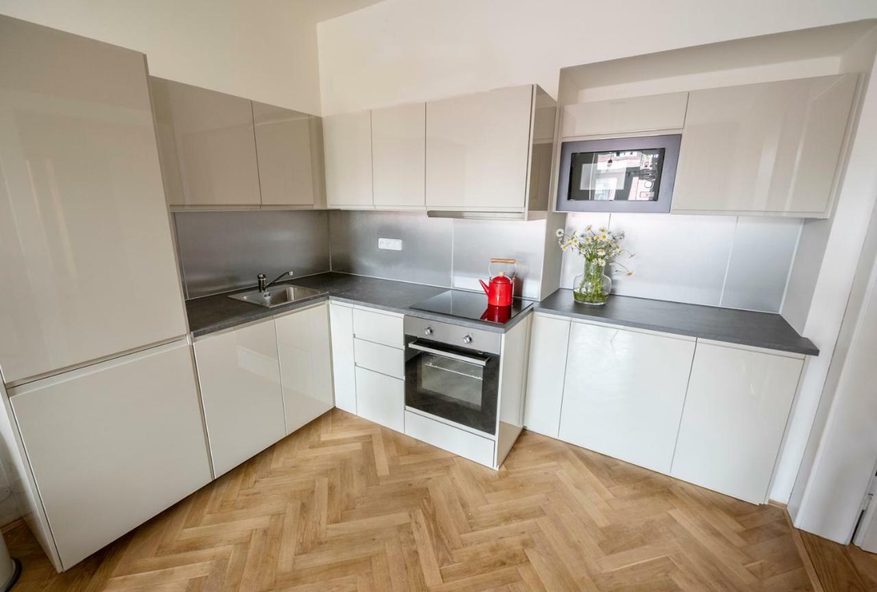 Letna Garden Suites Prague Exterior photo