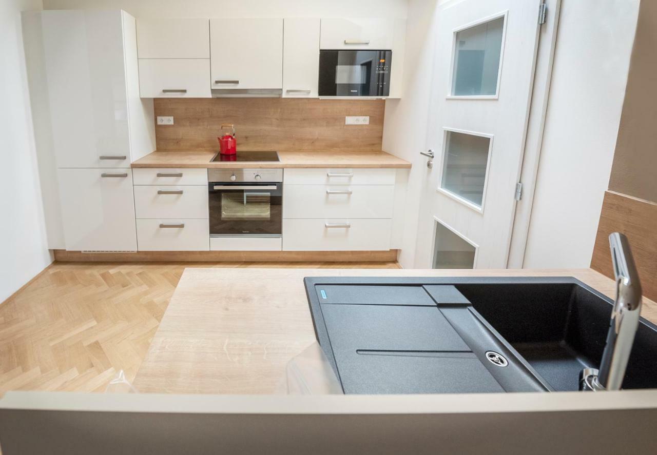 Letna Garden Suites Prague Exterior photo