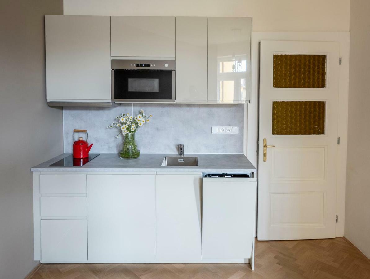 Letna Garden Suites Prague Exterior photo